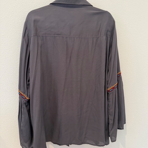 Scully Floral Embroidery Boho Western Button Front Top Flared Bell Sleeves Sz 2X - Picture 6 of 8